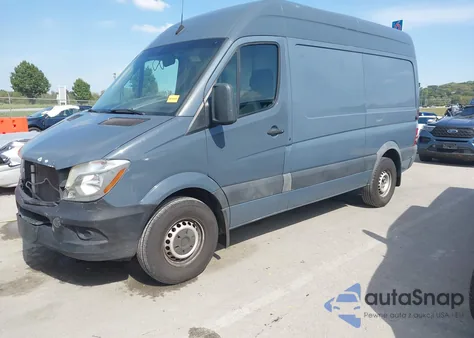 2018 Mercedes-Benz Sprinter 2500 Standard Roof V6 z USA, uszkodzony, nr VIN WD3PE7CD1JP636615
